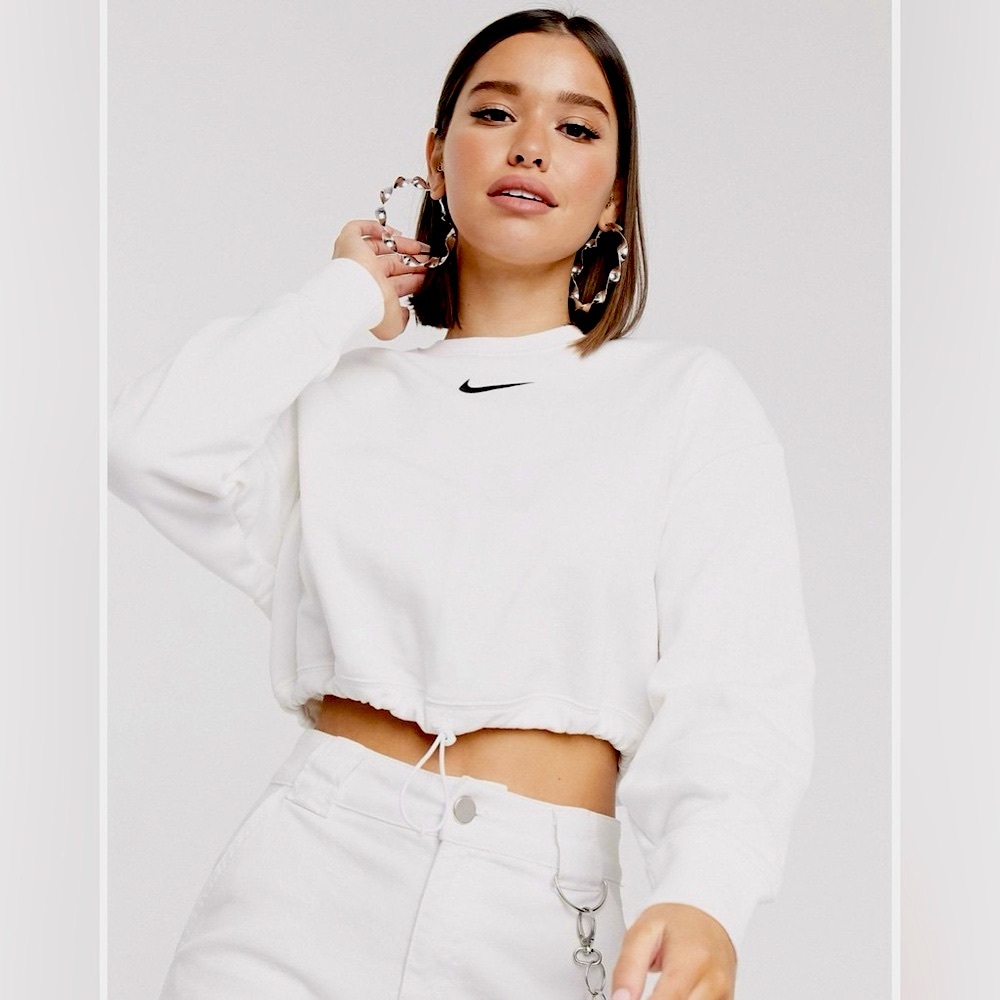 Woman’s Nike Sweatshirt L